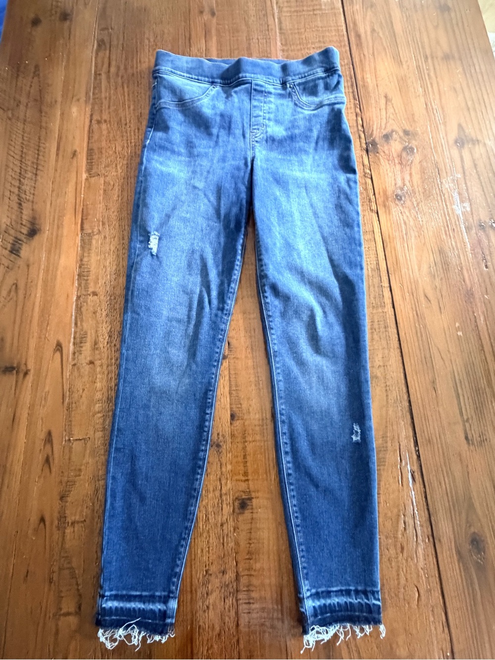 SPANX Women's Medium Blue Stretch Jeggings with Frayed Ankles